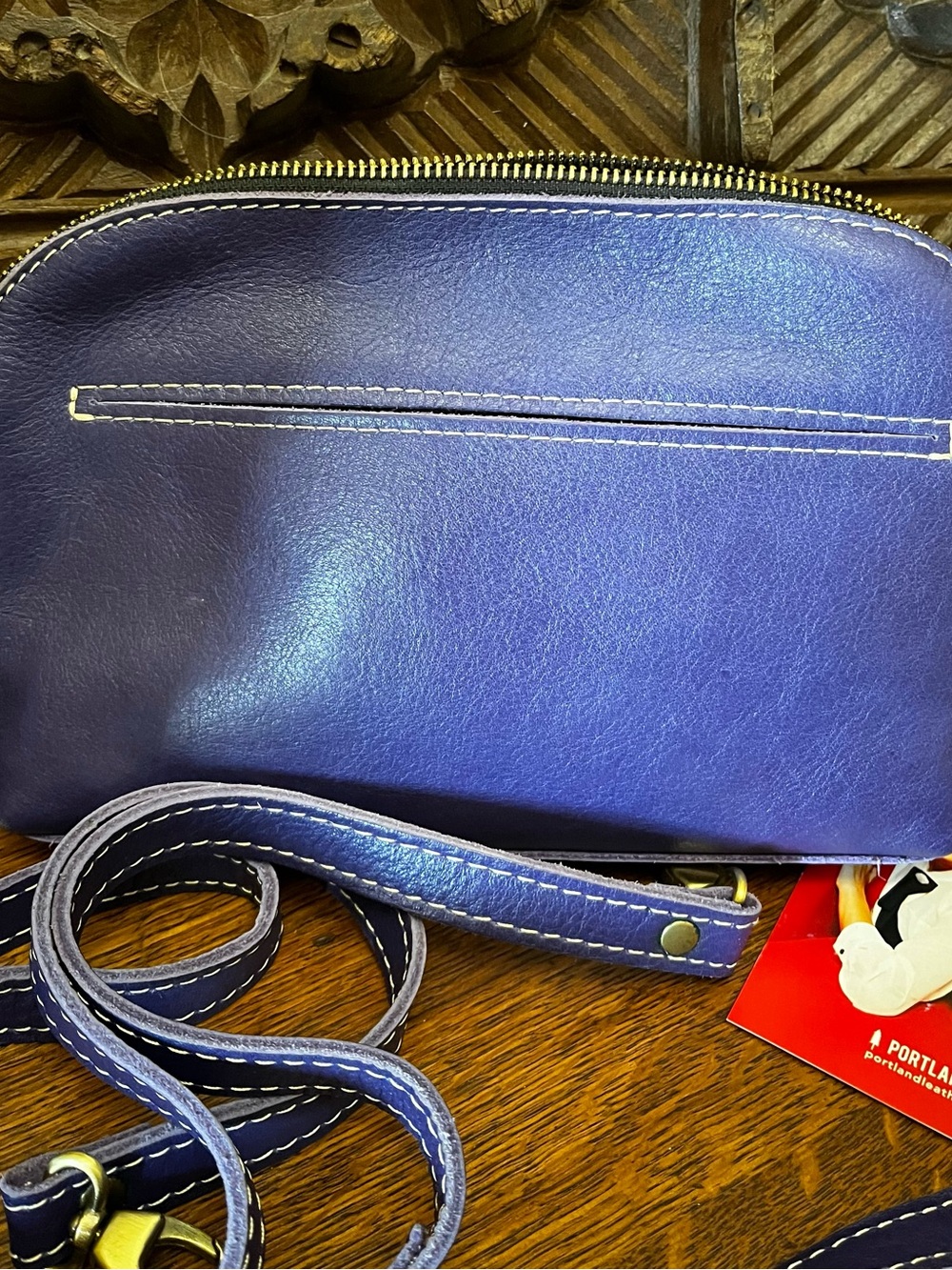 Portland Leather Women’s Small Eclipse Crossbody Bag - Violet - RARE! - Picture 2 of 4